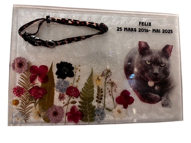 Œuvre commémorative en forme de plaque sur trépied - Créations Joha